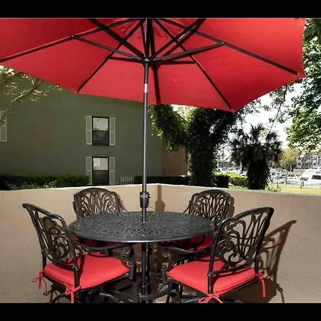 In The Heart Of Harbour Town 2Br 2Ba Pool Access Close To Beach Île de Hilton-Head Extérieur photo