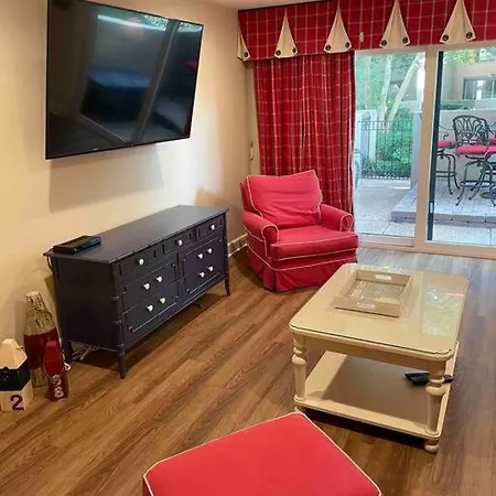 In The Heart Of Harbour Town 2Br 2Ba Pool Access Close To Beach Île de Hilton-Head Extérieur photo