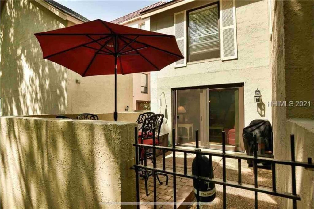 In The Heart Of Harbour Town 2br 2ba Pool Access Close To Hébergement de vacances *