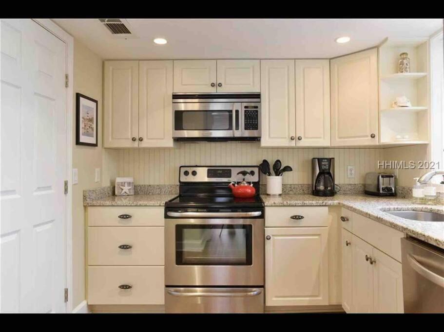 Hébergement de vacances In The Heart Of Harbour Town 2br 2ba Pool Access Close To Île de Hilton-Head
